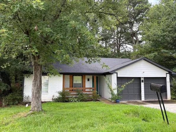 1896 Corners Cir, Lithonia, GA 30058