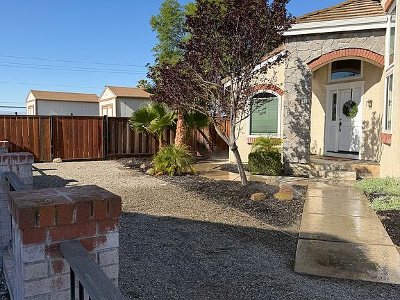 2nd image of 2468 Del Mar Ct