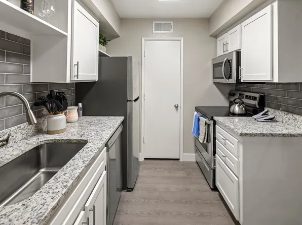 Jade Ridge Apartments