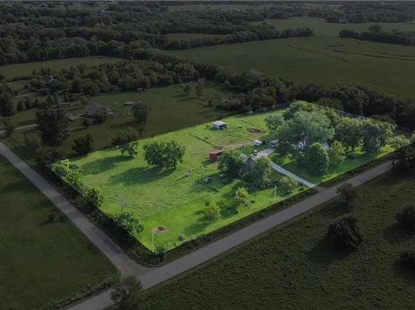 4900 E 219th St, Peculiar, MO 64078