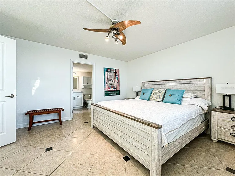 7920 Sun Island Dr S #102 — Photo 21