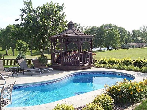 In-Ground Fiberglass Pool