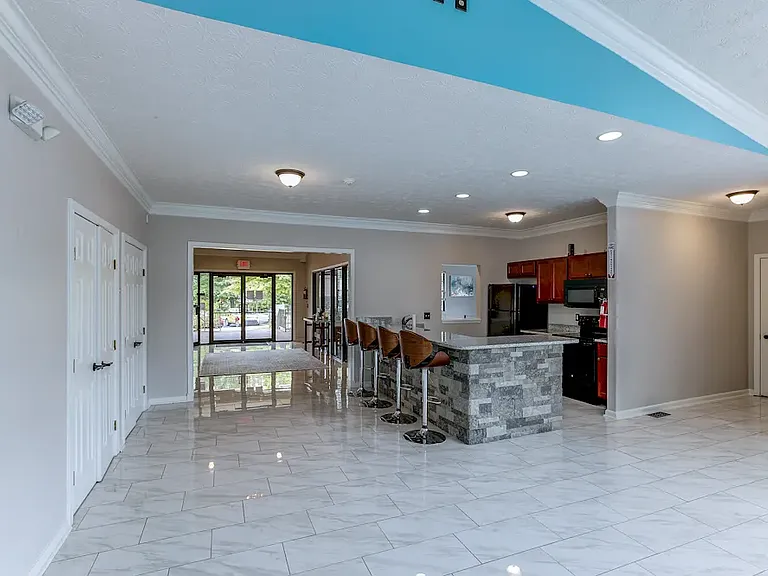 Georgetown Oaks Apartments — Photo 27