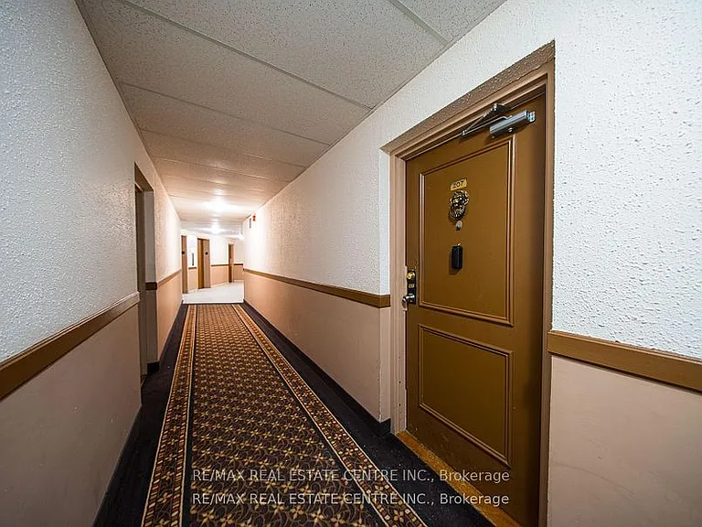 3577 Derry Rd E #207 — Photo 4
