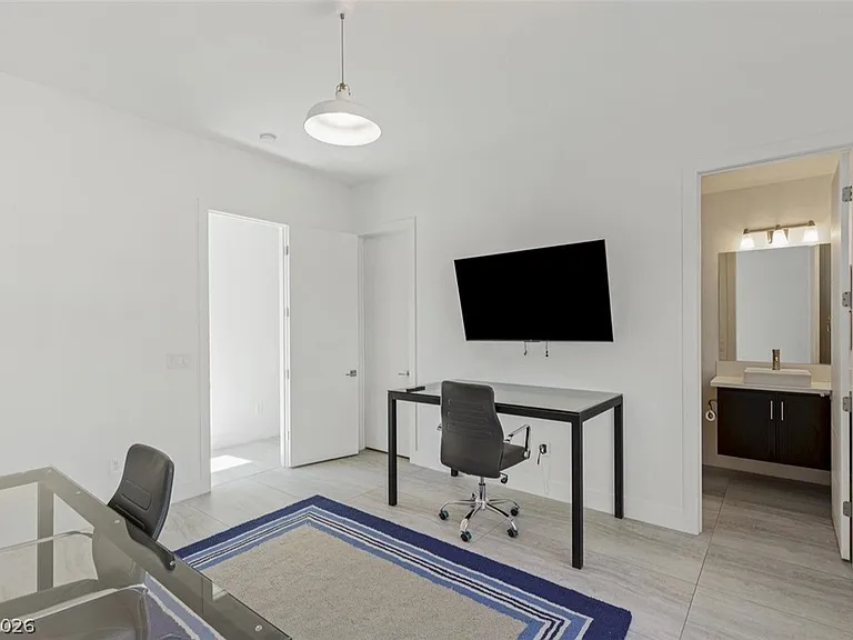 47 Pristine Glen St — Photo 30