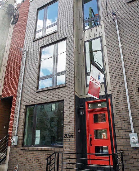 1st image of 2052 E Susquehanna Ave