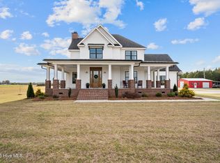 660 Mills Rd, Mount Olive, NC 28365