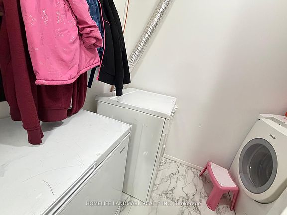 4th image of 370 Dixon Rd #716