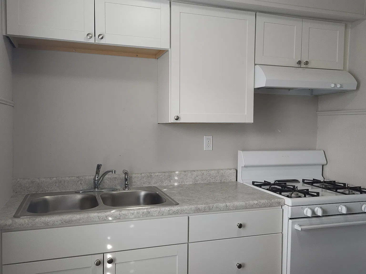 1 bed, 572 sqft, $600 — Photo 3