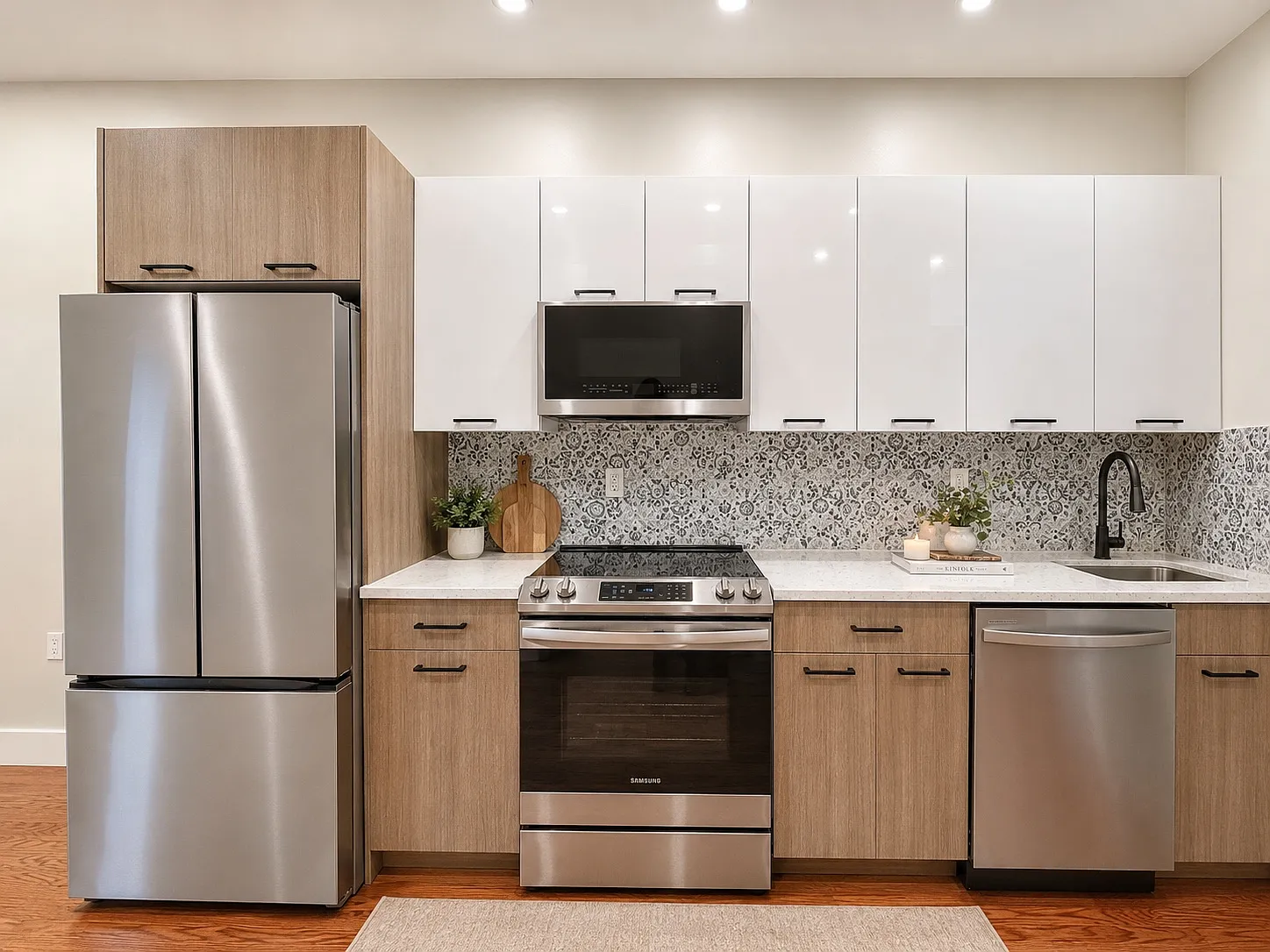 5 bed, $1,500 — Photo 4