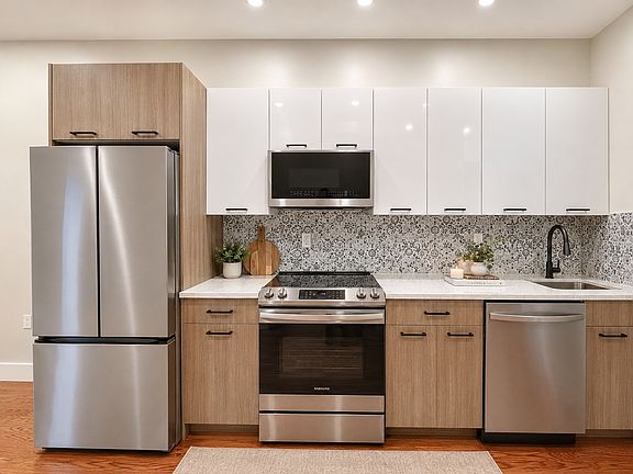 4th image of 1612 Hancock St #1R