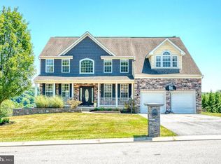 318 Misty Hill Dr, Delta, PA 17314