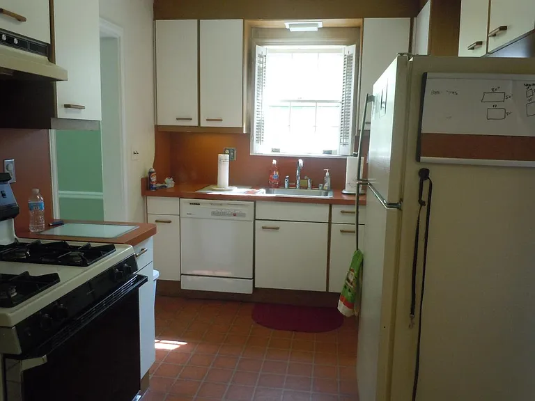 1801 Grace Church Rd — Photo 10