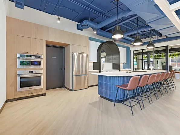 Edgeway Apartments