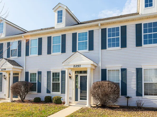 2257 Georgetown Cir #2257, Aurora, IL 60503