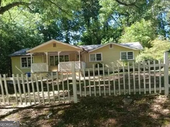 5135 Hilltop Dr, Union City, GA 30291