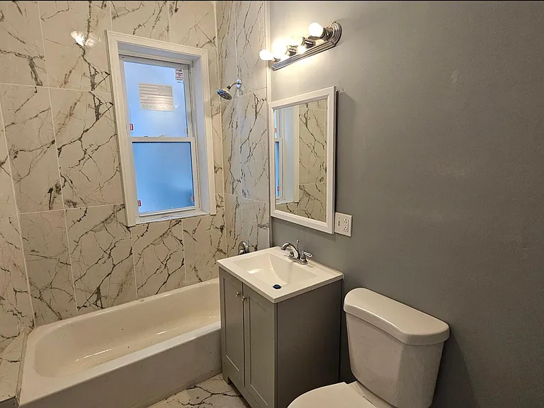 6420 S Cottage Grove Ave #2N — Photo 2