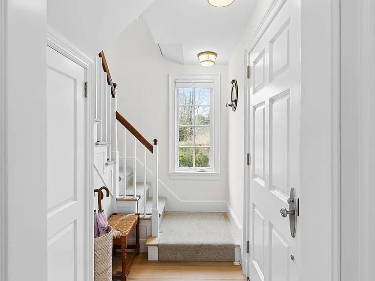 5 Hook Pond Ln — Photo 16