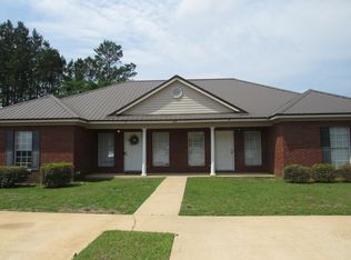 215 Autumn Ridge Dr #2, Dothan, AL 36305
