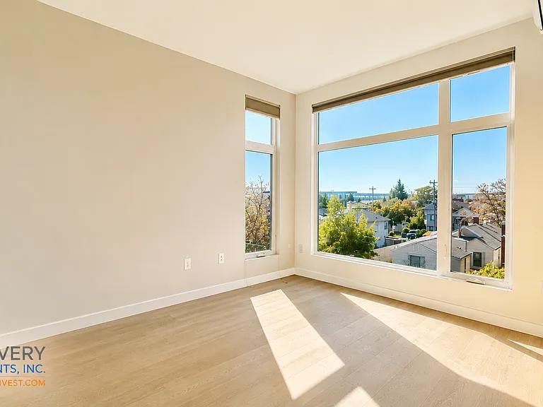 3235 Louise St #C — Photo 37