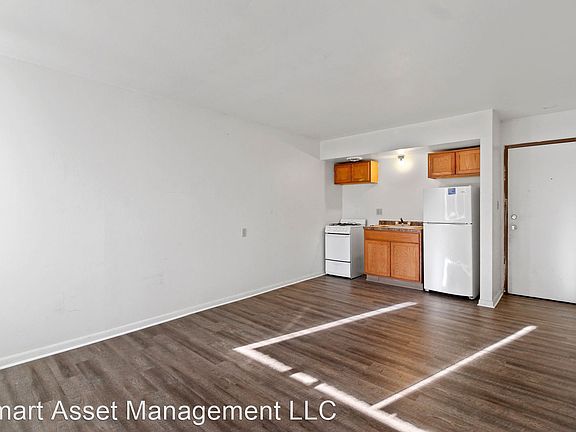 3rd image of 2809 W Highland Blvd #202