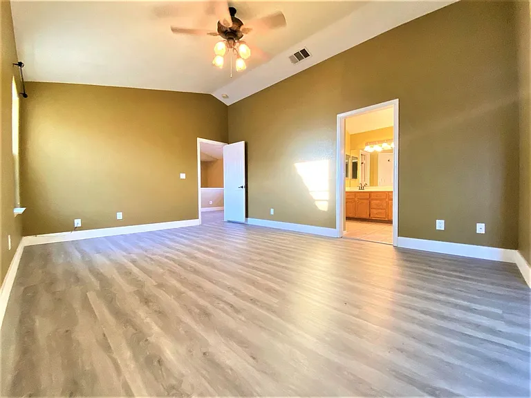 8013 Coral Point Ave — Photo 35
