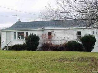 75 Sabin Rd, Oswego, NY 13126