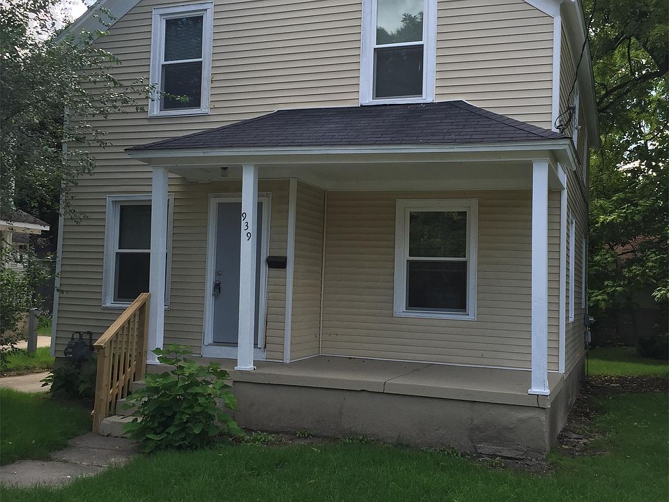 1st image of 939 Kalamazoo Ave SE