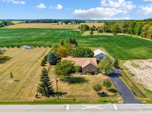 996 S Grubb Rd, Lima, OH 45806