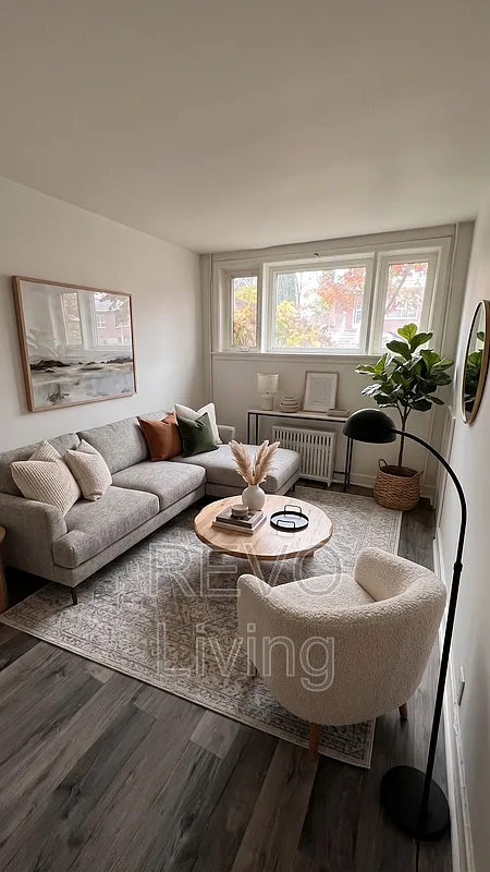 Studio, 1.0 bath, 375 sqft, $1,250 — Photo 1