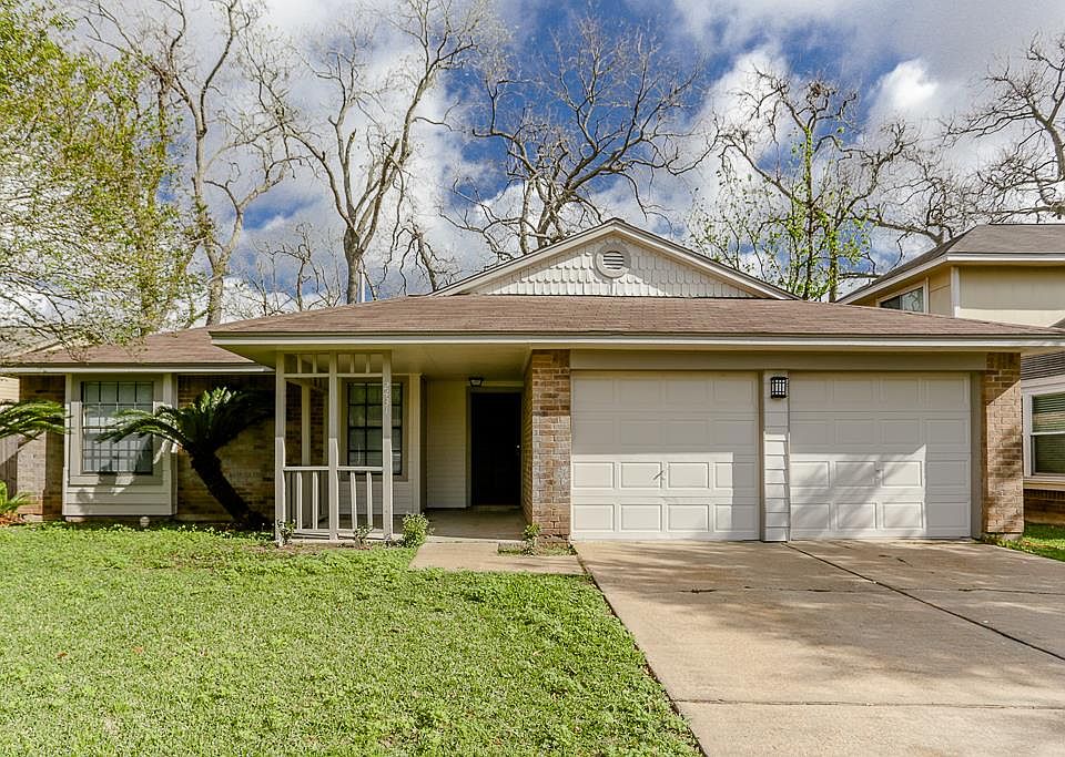1st image of 2431 Willow Bend Dr