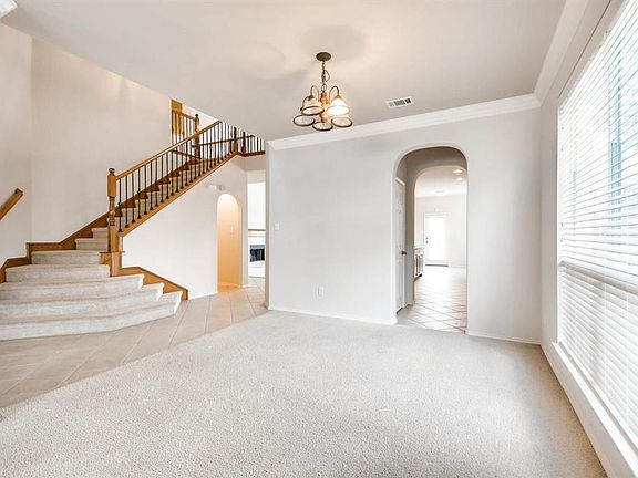 5th image of 3916 Penny Royal Dr