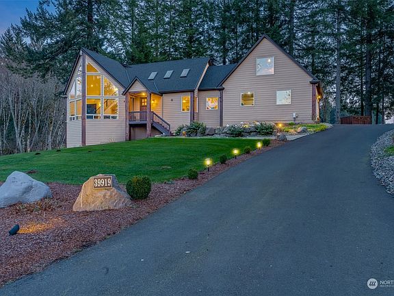 4th image of 39919 NE 127TH Court