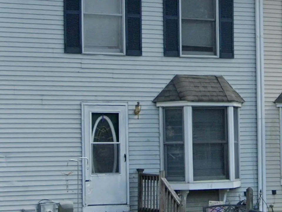 14 Whitburn Pl