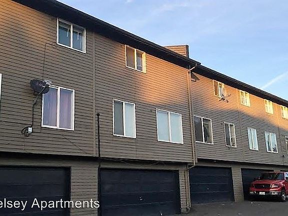 3rd image of 520 S Kelsey St