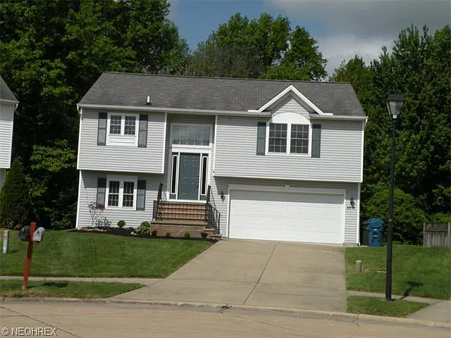9516 Cyprus Ln photo 1