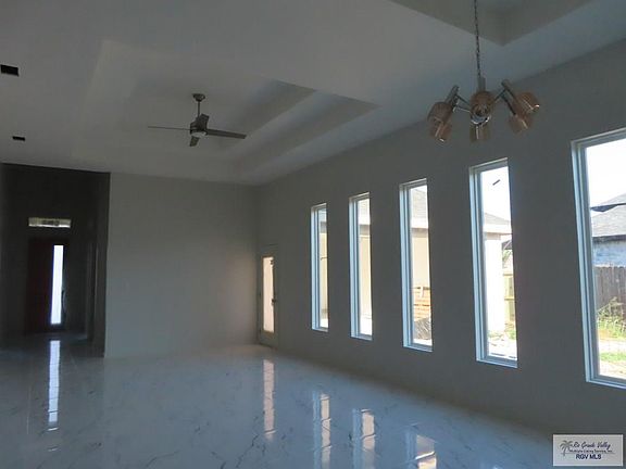 4th image of 6935 Heritage Oaks Dr