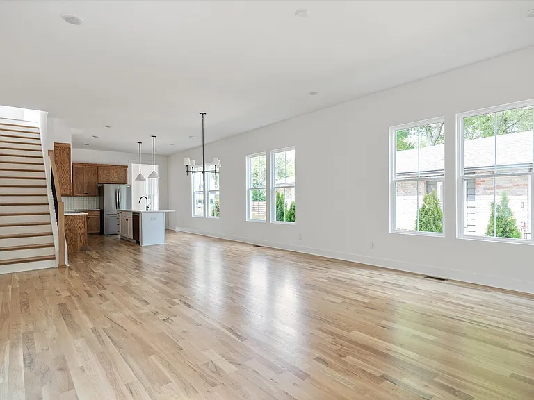 2830 Clifton Ave — Photo 20