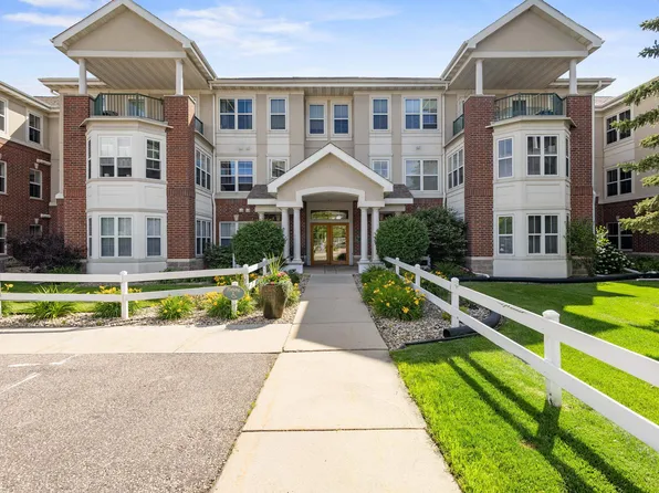8530 Greenway Blvd Unit 107, Middleton, WI 53562