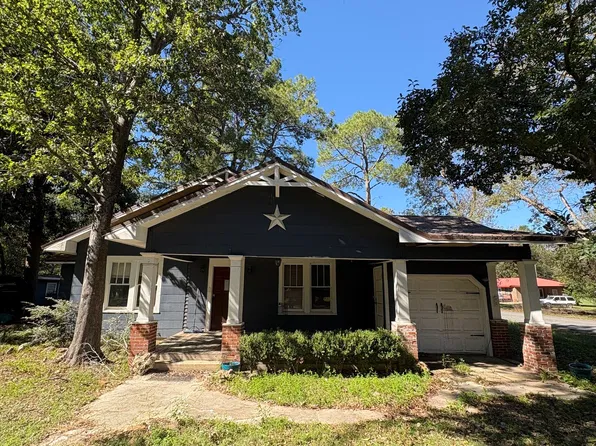 104 Cherry St NW, Warwick, GA 31796