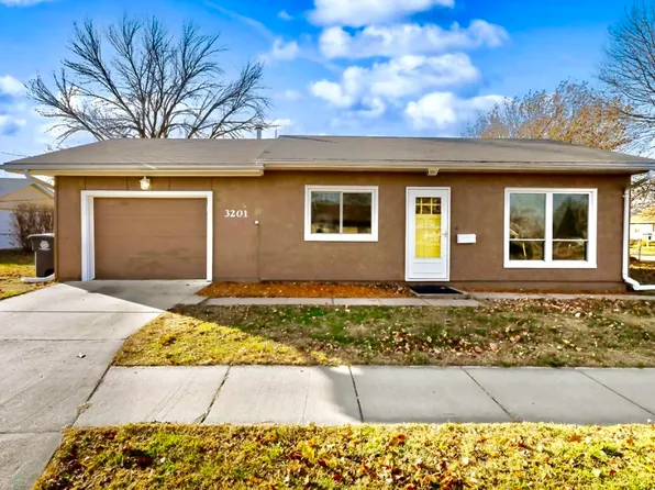 3201 7th Ave, Council Bluffs, IA 51501