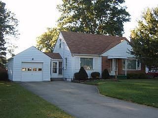 1st image of 940 Birch Hill Dr