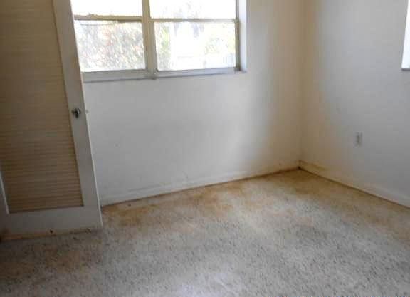 4th image of 133 Clairbourne Ave