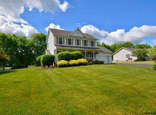 152 Butternut Dr, Niskayuna, NY 12309