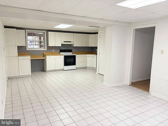 2nd image of 30130 Huntt Rd #Basement