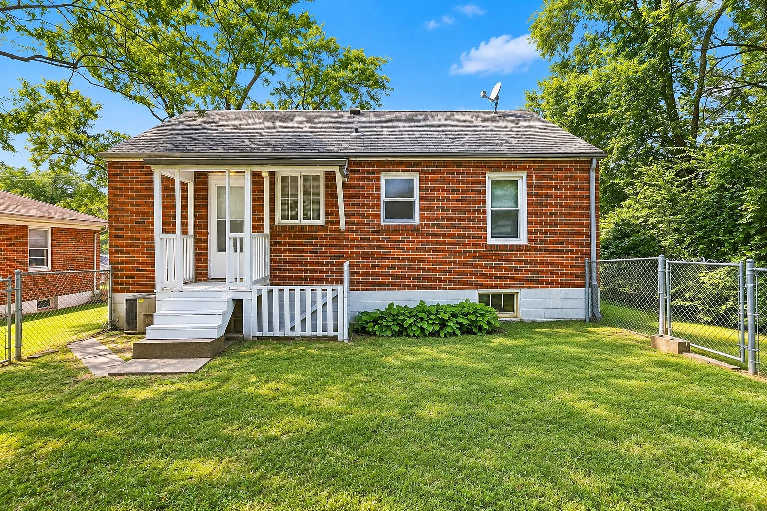 JG - North New Florissant Road 350 - 1 — Photo 2