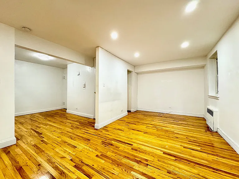 142-27 Barclay Ave #6E — Photo 6
