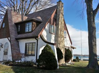 5325 Pointe Dr, East China, MI