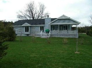 4125 Chatelet Dr, Boyne City, MI 49712