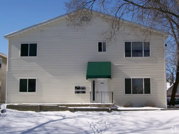 Heights Apartments - 2616 Cedar